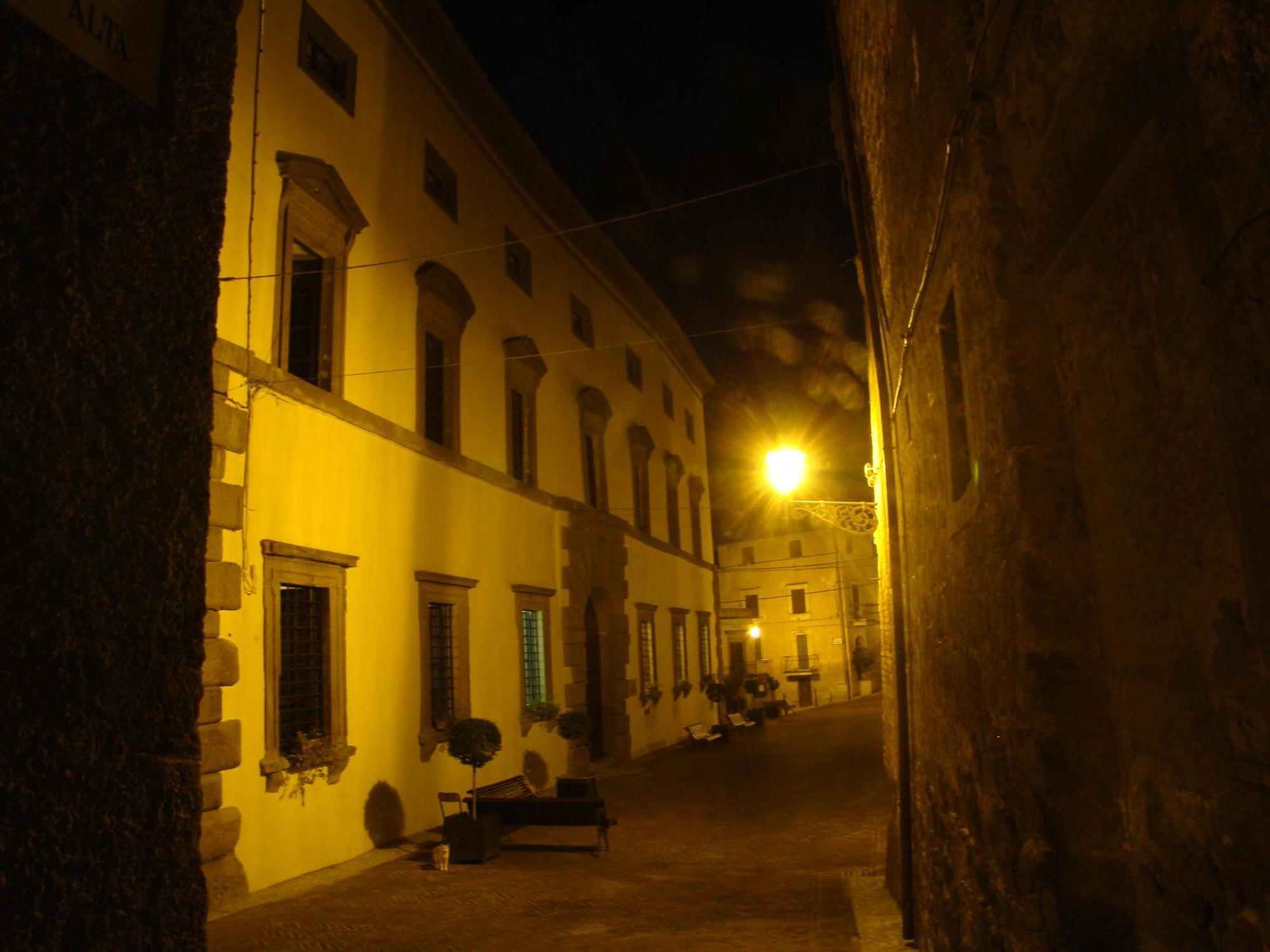 Palazzo Orsini Bed & Breakfast Bomarzo Exterior photo